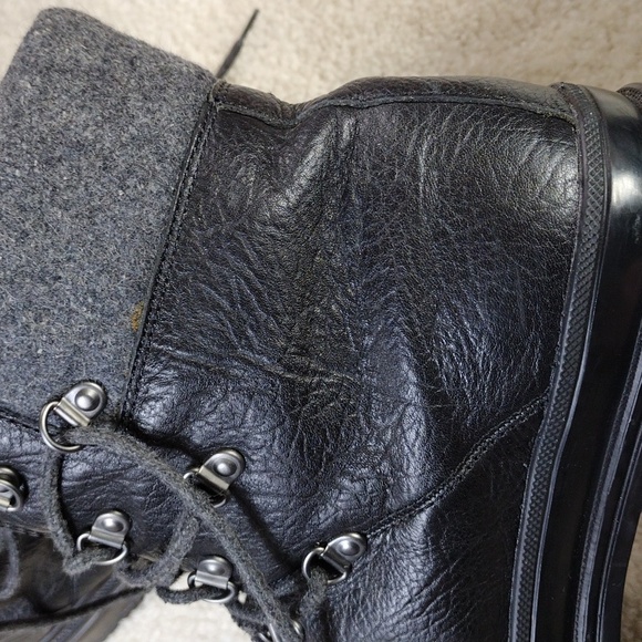 COPY - Calvin Klein black leather & gray felt ankle high top boots. Mint condit… - Picture 7 of 14
